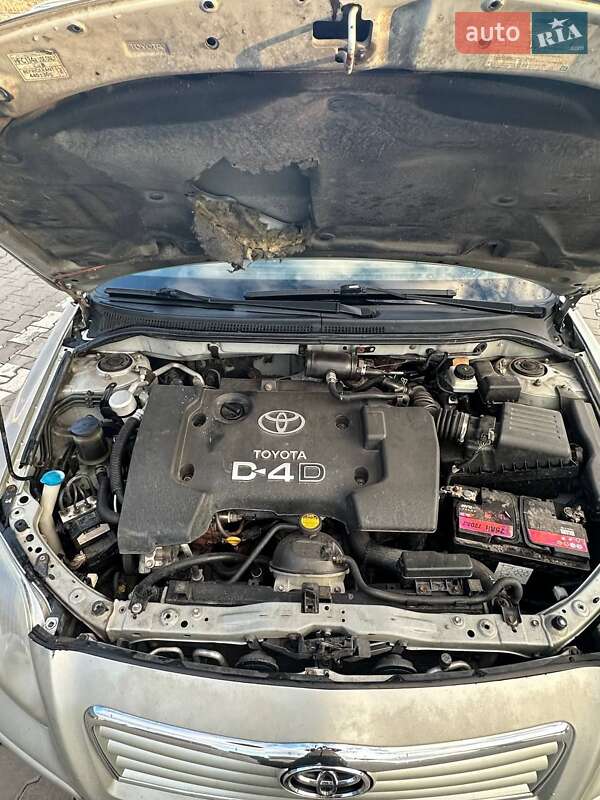 Универсал Toyota Avensis 2003 в Стрые