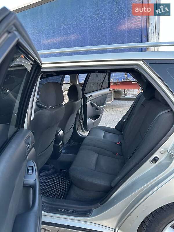 Универсал Toyota Avensis 2003 в Стрые