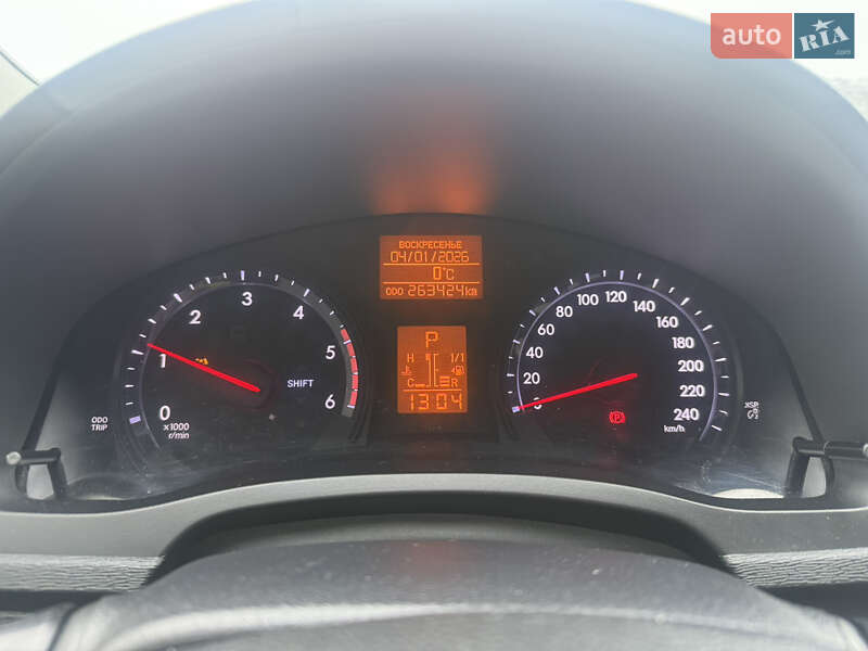 Универсал Toyota Avensis 2014 в Хмельницком