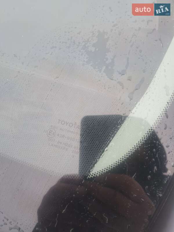 Седан Toyota Avensis 2009 в Тернополе