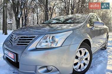 Седан Toyota Avensis 2011 в Києві