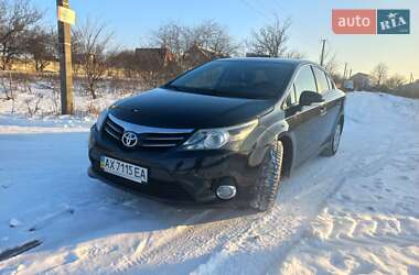 Седан Toyota Avensis 2013 в Харкові