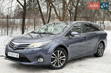 Универсал Toyota Avensis 2013 в Львове