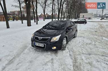 Седан Toyota Avensis 2011 в Києві