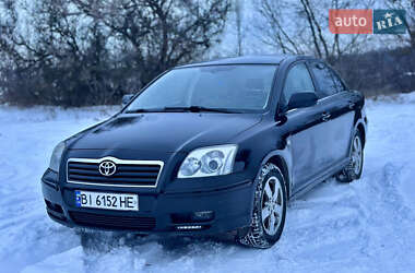 Седан Toyota Avensis 2004 в Сумах