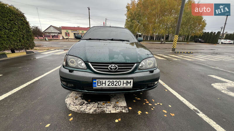 Toyota Avensis 2001