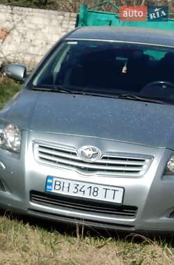 Седан Toyota Avensis 2007 в Одессе