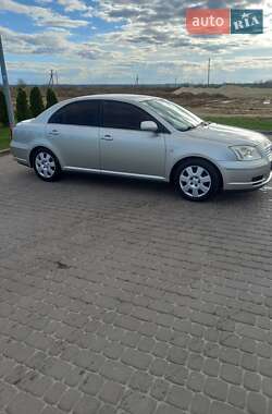 Седан Toyota Avensis 2003 в Львове