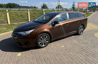 Універсал Toyota Avensis 2015 в Львові