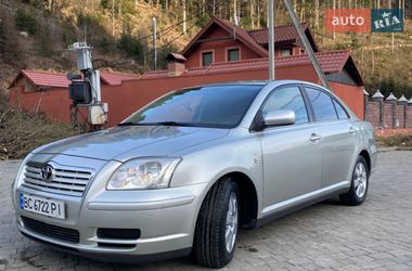 Седан Toyota Avensis 2003 в Межгорье