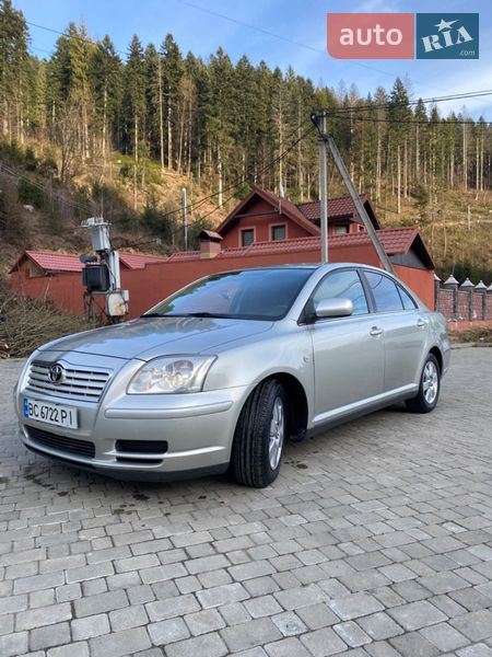 Toyota Avensis 2003