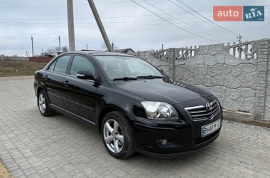 Седан Toyota Avensis 2003 в Одесі