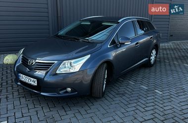 Универсал Toyota Avensis 2009 в Кропивницком