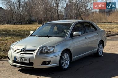 Седан Toyota Avensis 2006 в Рівному