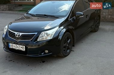 Седан Toyota Avensis 2010 в Виннице