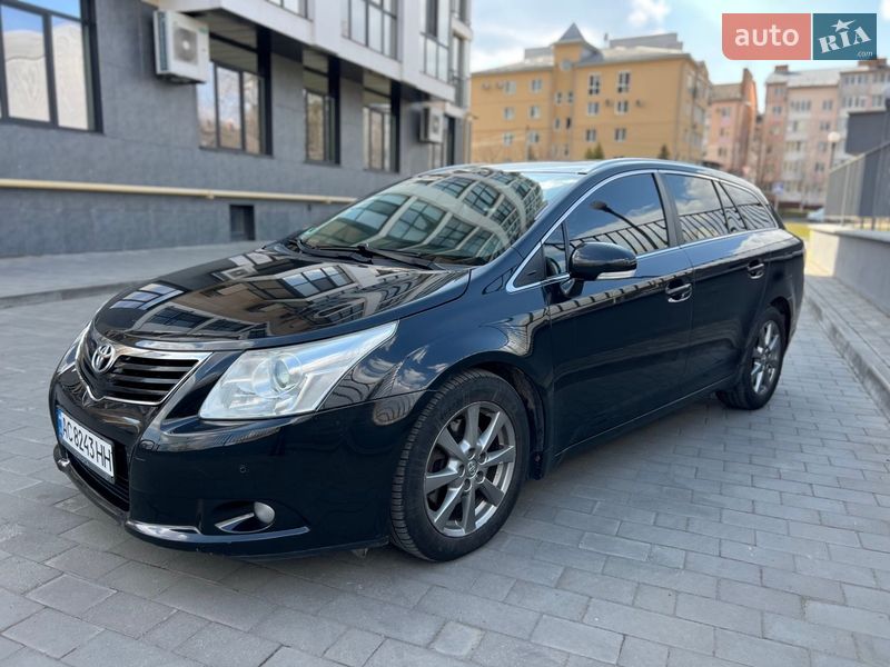 Универсал Toyota Avensis 2011 в Луцке