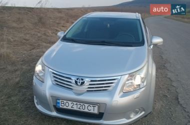Універсал Toyota Avensis 2010 в Бережанах