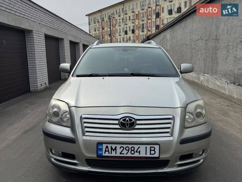 Toyota Avensis 2003
