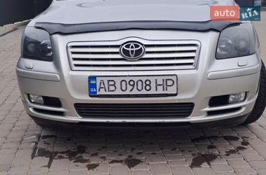 Універсал Toyota Avensis 2004 в Гнівані