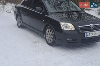Седан Toyota Avensis 2003 в Коломиї
