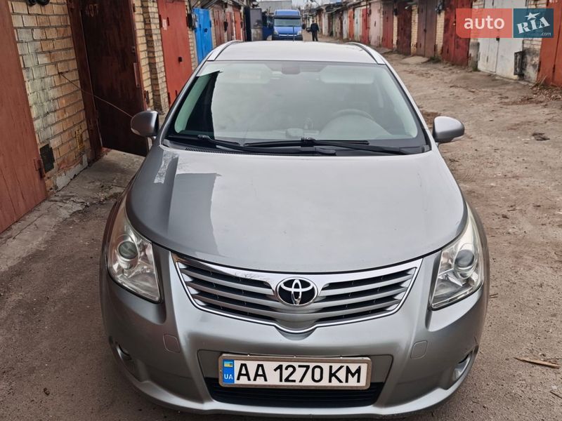 Универсал Toyota Avensis 2011 в Киеве