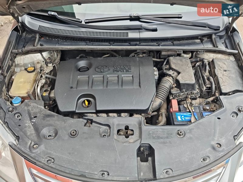 Универсал Toyota Avensis 2011 в Киеве