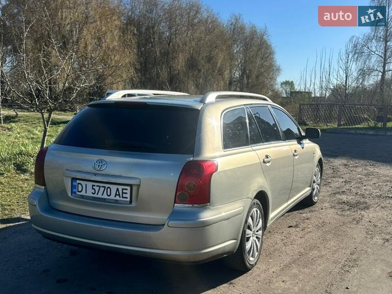 Универсал Toyota Avensis 2003 в Любешове