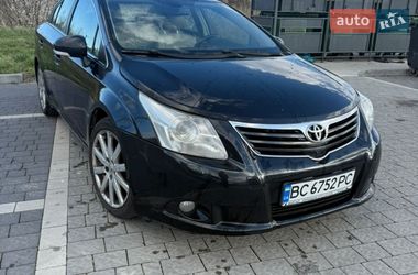 Седан Toyota Avensis 2009 в Львові