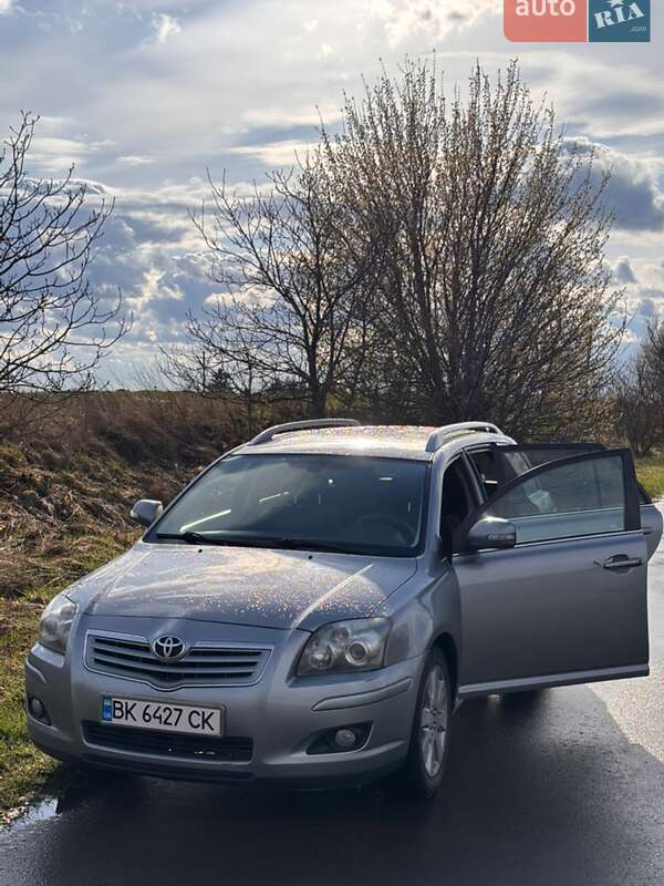 Toyota Avensis 2008