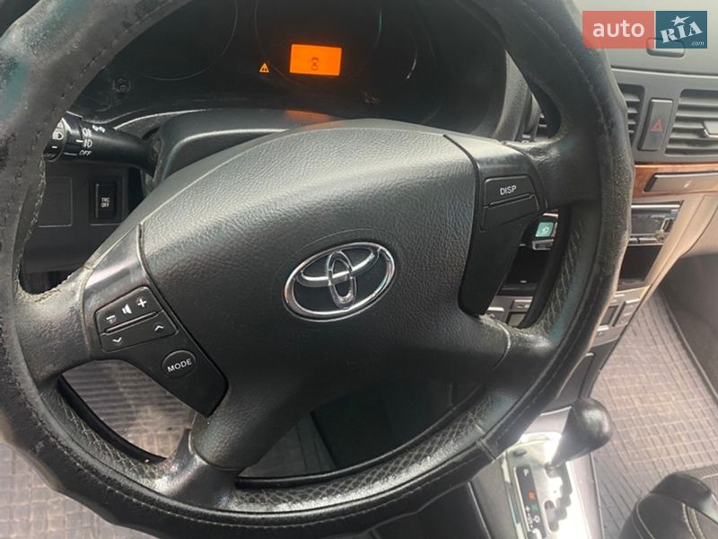 Седан Toyota Avensis 2006 в Чечельнике