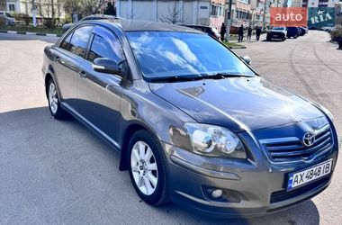 Седан Toyota Avensis 2008 в Песочине