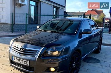 Седан Toyota Avensis 2006 в Коломые