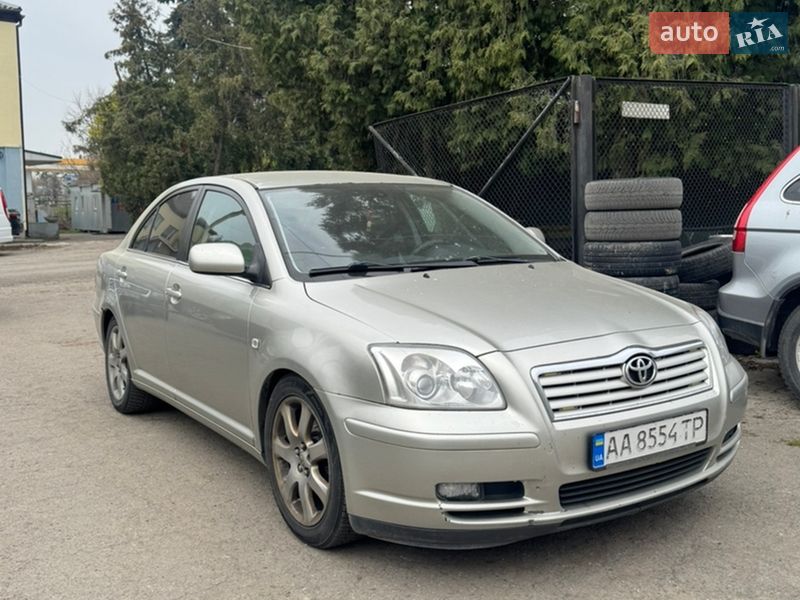 Toyota Avensis 2004