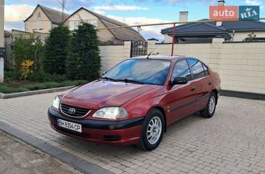 Седан Toyota Avensis 2002 в Одессе