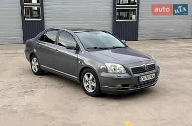Седан Toyota Avensis 2004 в Золотоноше