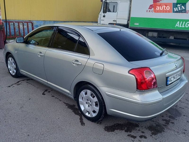 Toyota Avensis 2003