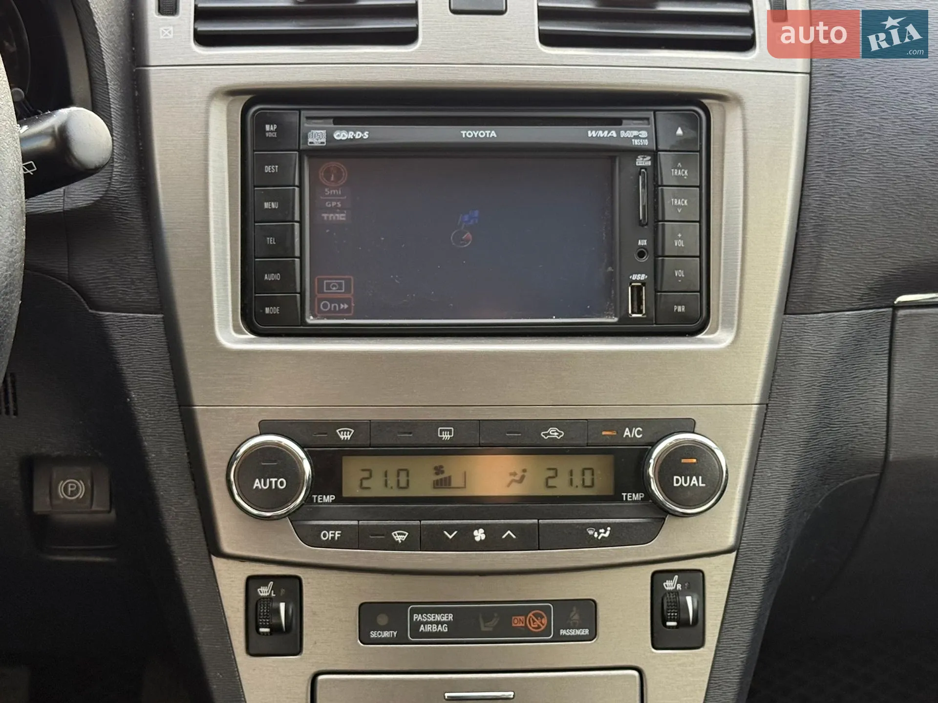 2011 Toyota Avensis - мініатюра 32