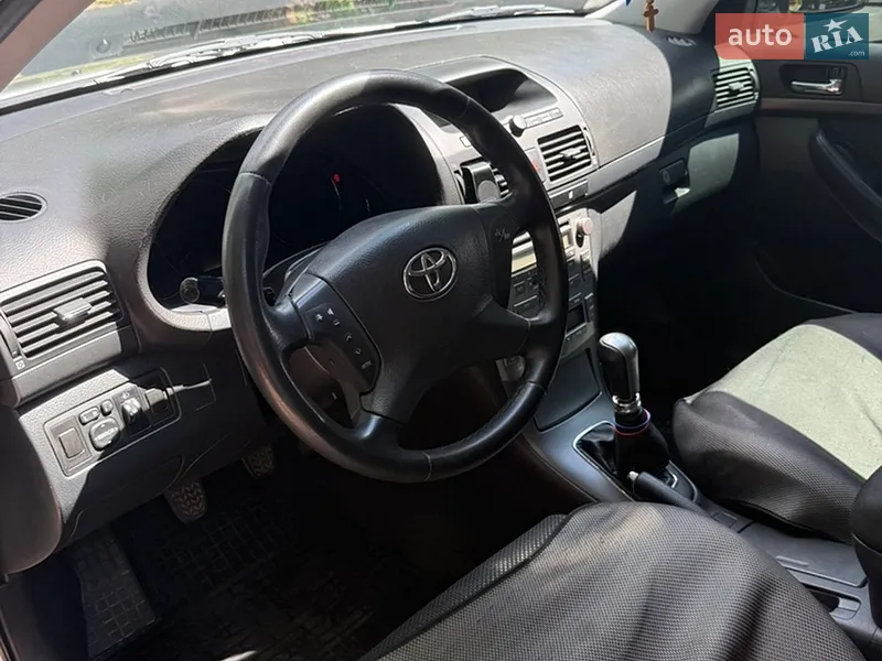 Toyota Avensis 2003 VIN SB1BR56LX0E026836 фото оголошення 14 з 42