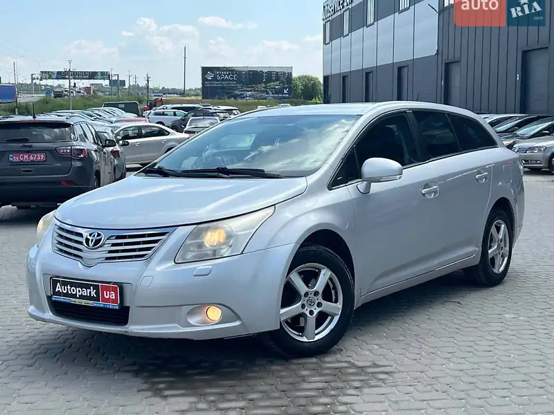 Toyota Avensis 2011