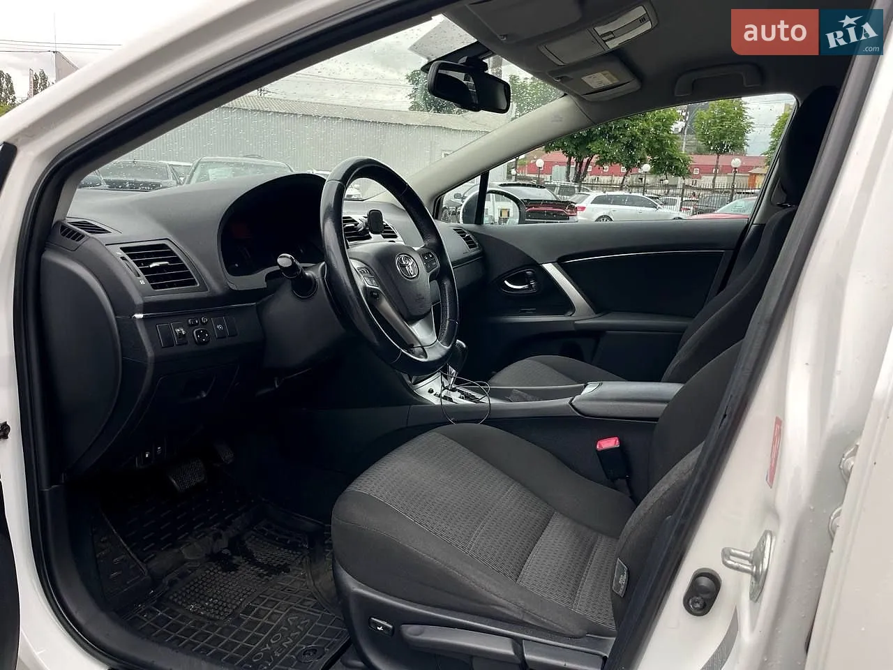 2015 Toyota Avensis - мініатюра 14
