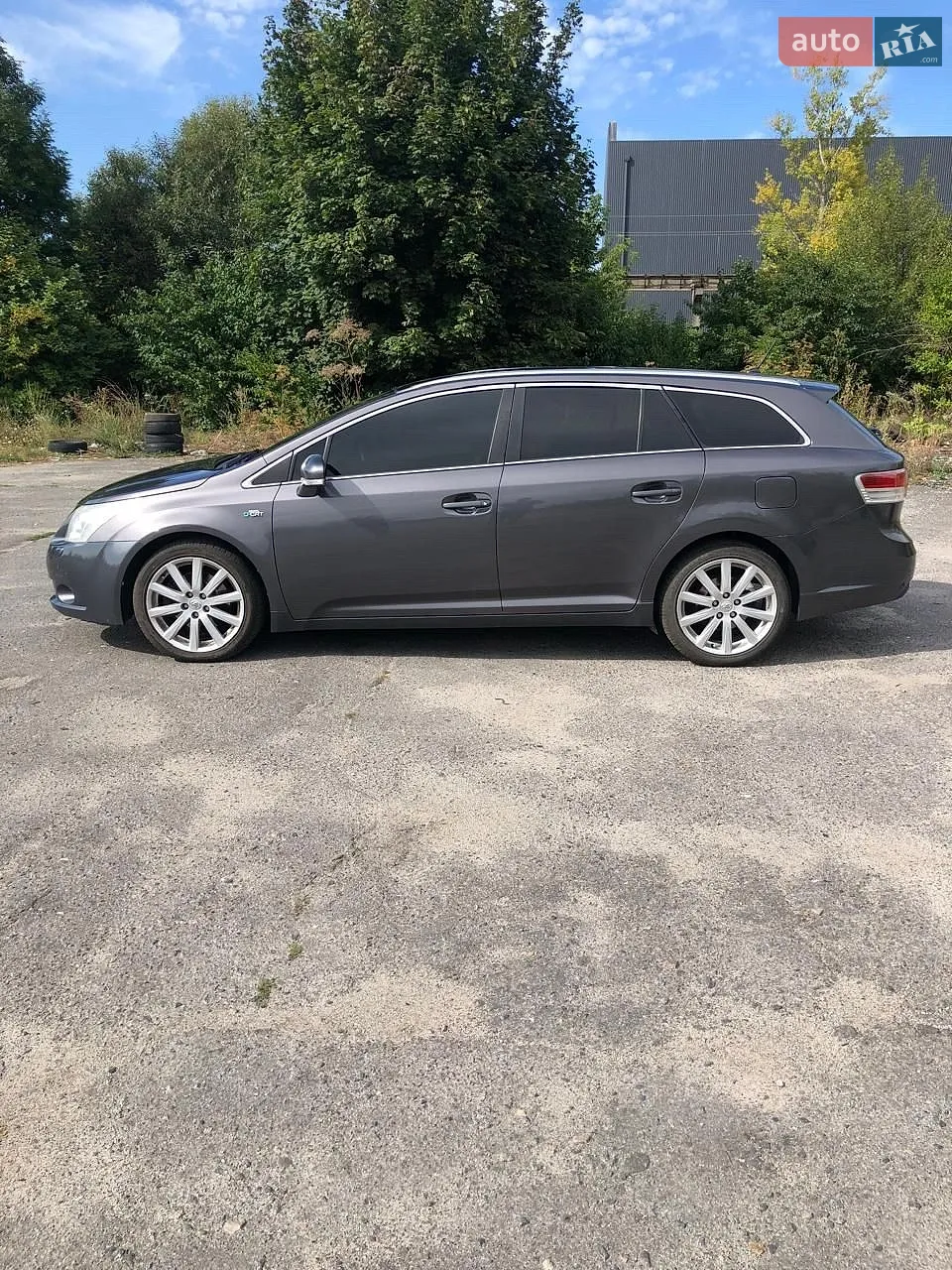 2010 Toyota Avensis - мініатюра 8