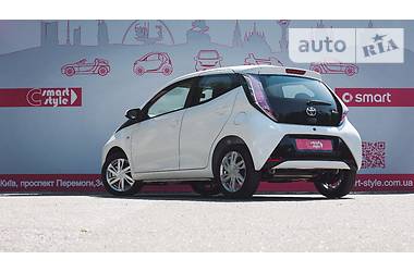 Хэтчбек Toyota Aygo 2016 в Киеве