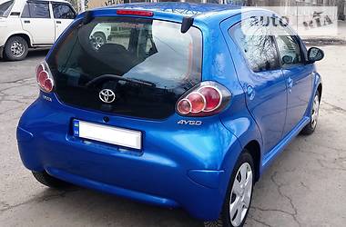 Хэтчбек Toyota Aygo 2010 в Одессе