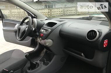 Купе Toyota Aygo 2012 в Луцке