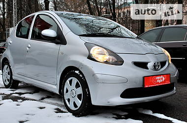 Хэтчбек Toyota Aygo 2007 в Киеве