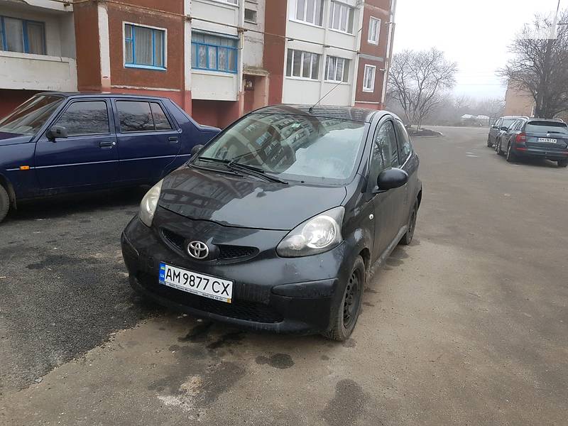 Хэтчбек Toyota Aygo 2007 в Бердичеве