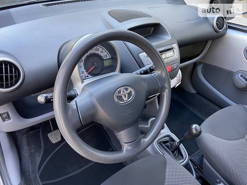Хетчбек Toyota Aygo 2008 в Рівному