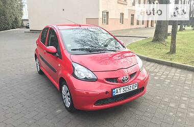 Хэтчбек Toyota Aygo 2006 в Ивано-Франковске