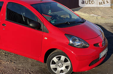 Хэтчбек Toyota Aygo 2006 в Дрогобыче