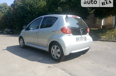 Хэтчбек Toyota Aygo 2008 в Житомире